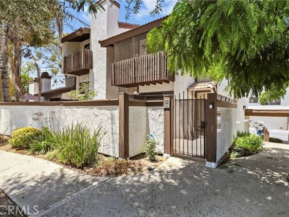 21535 Erwin Street 131, Woodland Hills (los Angeles) CA 91367