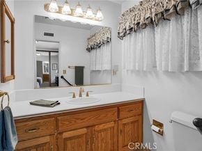 18944 Prairie Street, Northridge (los Angeles) CA 91324