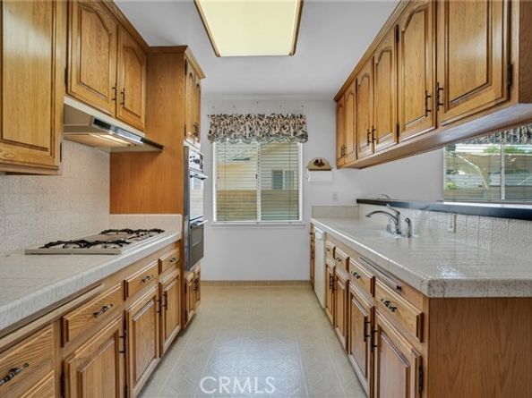 18944 Prairie Street, Northridge (los Angeles) CA 91324