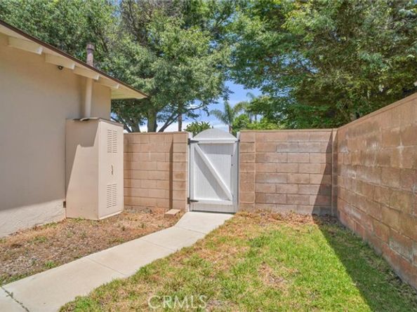 18944 Prairie Street, Northridge (los Angeles) CA 91324