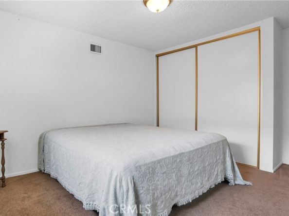 18944 Prairie Street, Northridge (los Angeles) CA 91324
