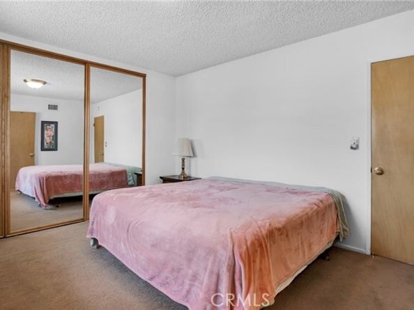 18944 Prairie Street, Northridge (los Angeles) CA 91324