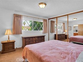 18944 Prairie Street, Northridge (los Angeles) CA 91324