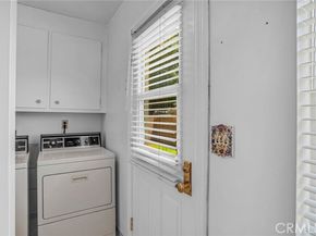 18944 Prairie Street, Northridge (los Angeles) CA 91324