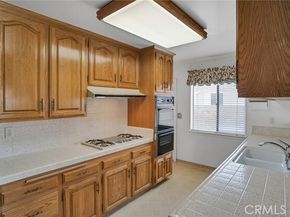 18944 Prairie Street, Northridge (los Angeles) CA 91324