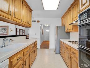 18944 Prairie Street, Northridge (los Angeles) CA 91324