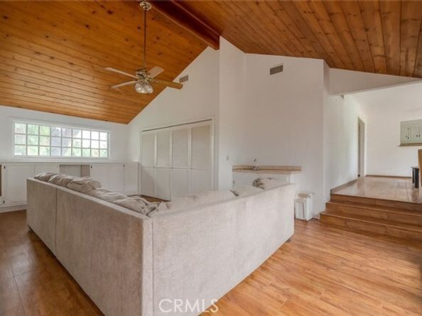 18351 San Fernando Mission Boulevard, Porter Ranch (los Angeles) CA 91326