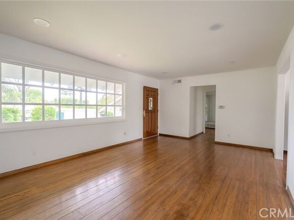 18351 San Fernando Mission Boulevard, Porter Ranch (los Angeles) CA 91326