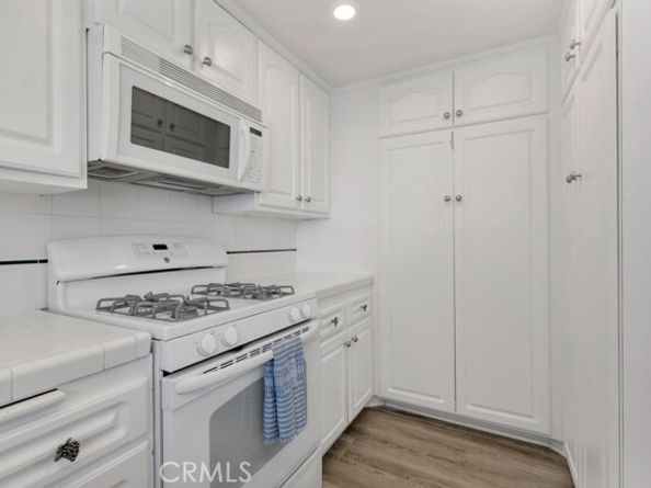 10201 Mason Avenue 9, Chatsworth (los Angeles) CA 91311