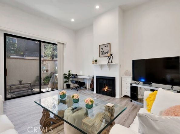 10201 Mason Avenue 9, Chatsworth (los Angeles) CA 91311