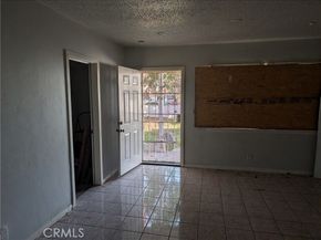 6742 Nagle, Van Nuys (los Angeles) CA 91401