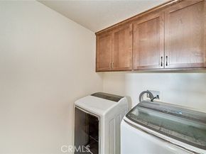 21125 Ingomar Court, Canoga Park (los Angeles) CA 91304