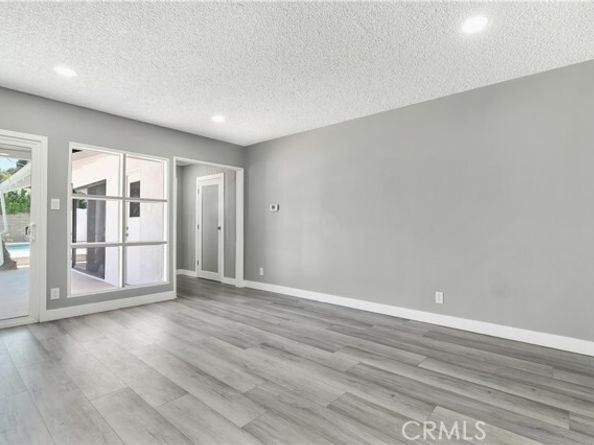 18234 Sugarman Street, Tarzana (los Angeles) CA 91356