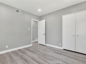 18234 Sugarman Street, Tarzana (los Angeles) CA 91356