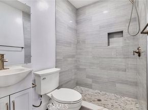 18234 Sugarman Street, Tarzana (los Angeles) CA 91356