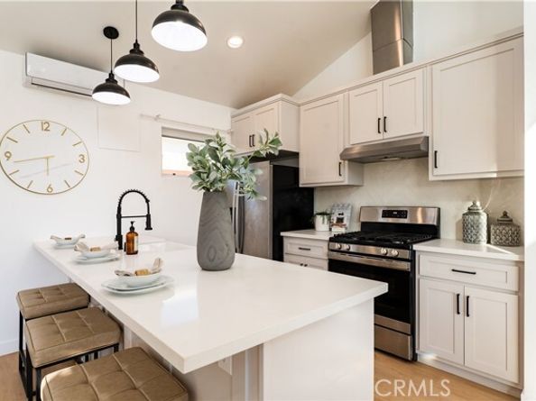 16124 San Fernando Mission, Granada Hills (los Angeles) CA 91344