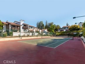 6275 Canoga Avenue 73, Woodland Hills (los Angeles) CA 91367