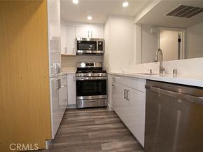 6275 Canoga Avenue 73, Woodland Hills (los Angeles) CA 91367