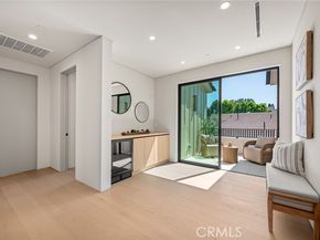 16728 Morrison Street, Encino (los Angeles) CA 91436