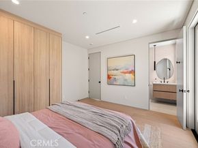 16728 Morrison Street, Encino (los Angeles) CA 91436