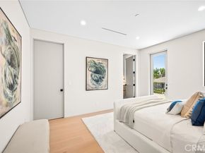 16728 Morrison Street, Encino (los Angeles) CA 91436