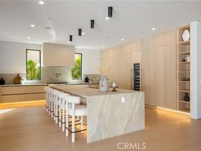 16728 Morrison Street, Encino (los Angeles) CA 91436