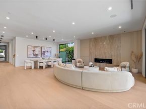 16728 Morrison Street, Encino (los Angeles) CA 91436