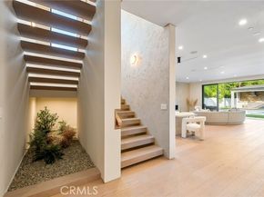 16728 Morrison Street, Encino (los Angeles) CA 91436