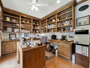 4524 Deanwood, Woodland Hills (los Angeles) CA 91364