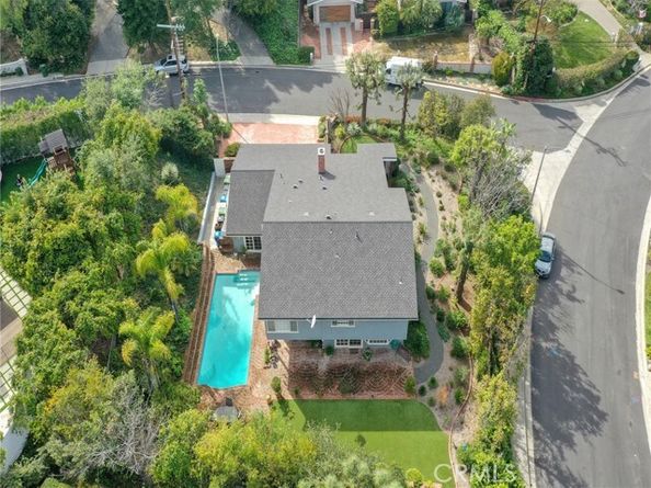 4524 Deanwood, Woodland Hills (los Angeles) CA 91364