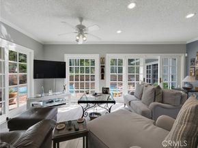 4524 Deanwood, Woodland Hills (los Angeles) CA 91364