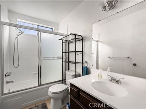 22663 Margarita Drive, Woodland Hills (los Angeles) CA 91364