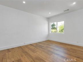 6015 Laurelgrove Avenue, North Hollywood (los Angeles) CA 91606
