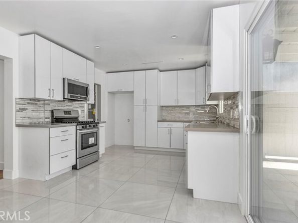 6015 Laurelgrove Avenue, North Hollywood (los Angeles) CA 91606
