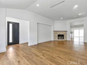 6015 Laurelgrove Avenue, North Hollywood (los Angeles) CA 91606