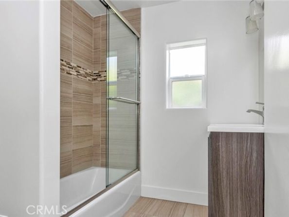 6015 Laurelgrove Avenue, North Hollywood (los Angeles) CA 91606