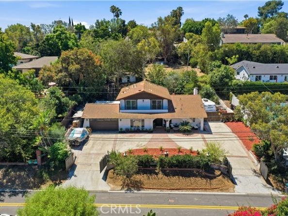 12781 Barrett, Santa Ana CA 92705