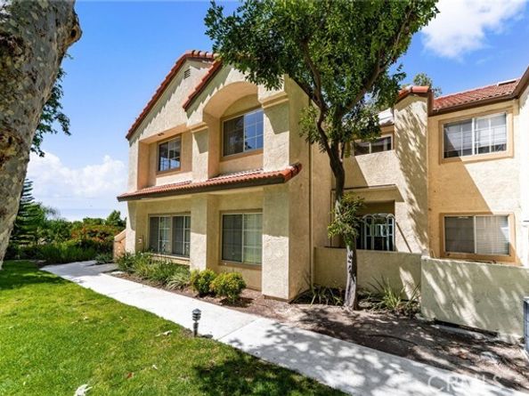 21256 Camelia, Lake Forest (el Toro) CA 92630