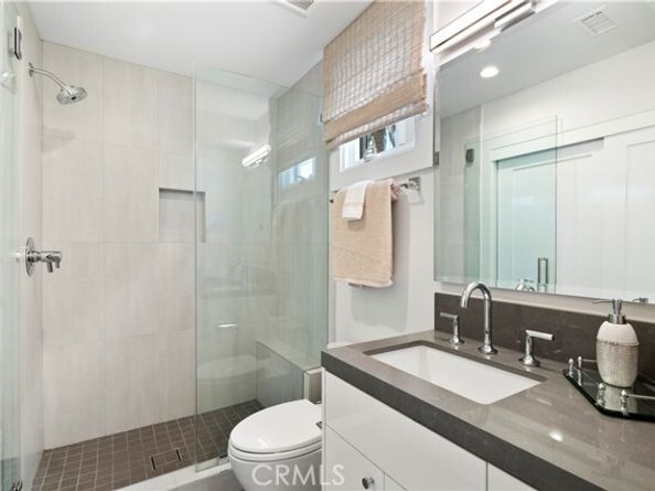 712 Marguerite Avenue, Corona Del Mar (newport Beach) CA 92625
