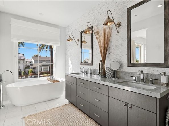 712 Marguerite Avenue, Corona Del Mar (newport Beach) CA 92625