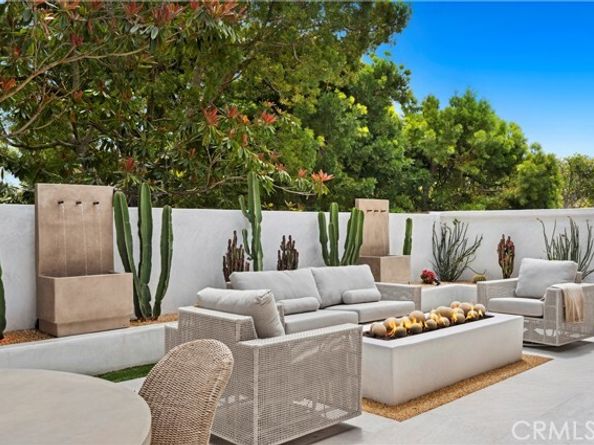 11 Mainsail Drive, Corona Del Mar (newport Beach) CA 92625