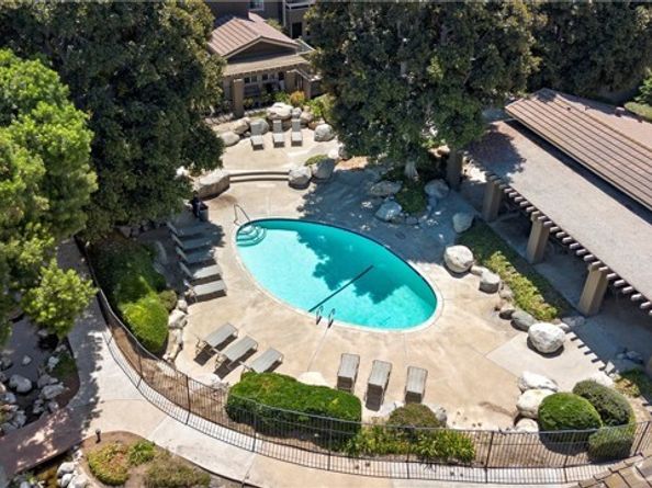 213 Springview, Irvine CA 92620