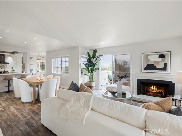 21011 Marin 103, Lake Forest (el Toro) CA 92630