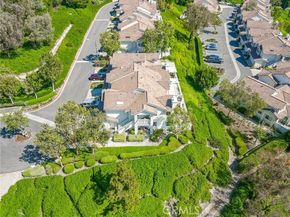 21011 Marin 103, Lake Forest (el Toro) CA 92630