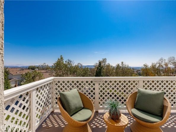 21011 Marin 103, Lake Forest (el Toro) CA 92630