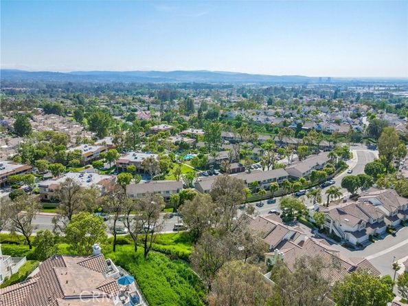 21011 Marin 103, Lake Forest (el Toro) CA 92630