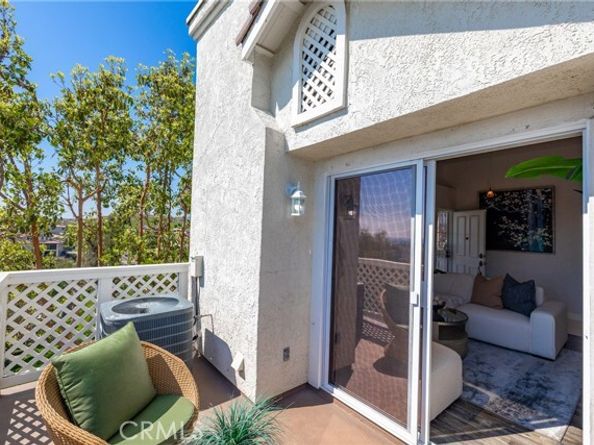 21011 Marin 103, Lake Forest (el Toro) CA 92630