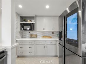 21011 Marin 103, Lake Forest (el Toro) CA 92630