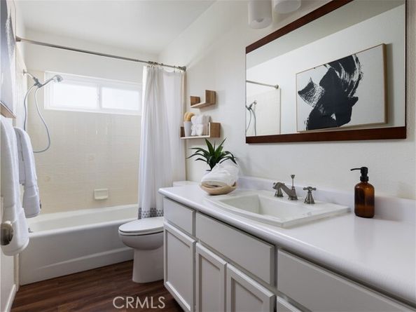 29 Surfside Avenue B, Surfside (seal Beach) CA 90743