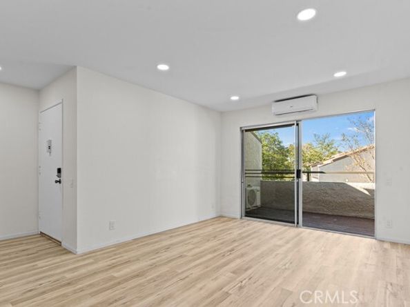 21921 Rimhurst Dr. 128F, Lake Forest (el Toro) CA 92630